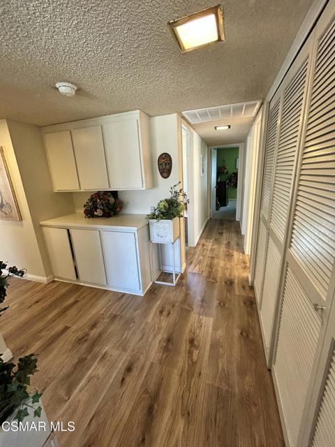 2653 N Broadmoor Avenue, Simi Valley CA: https://media.crmls.org/mediaz/e31d1eda-db7c-4509-b860-0c24fda69532.jpg