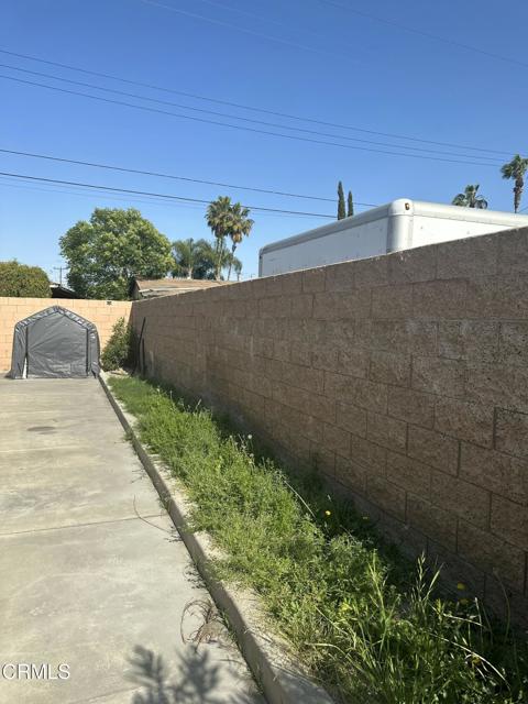 Detail Gallery Image 3 of 4 For 1734 Indian Hill Bld, Pomona,  CA 91767 - 1 Beds | 1 Baths