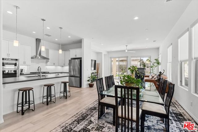 43 Zinfandel, Rancho Mirage CA: https://media.crmls.org/mediaz/e31df222-f59e-4f14-93e3-01f55f7b0f6e.jpg