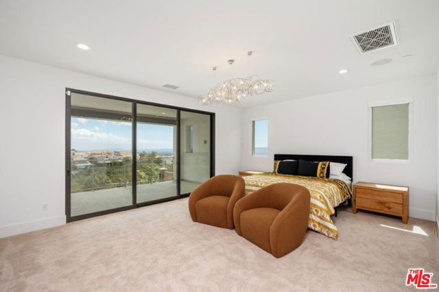 11740 Abbey Lane, Porter Ranch CA: https://media.crmls.org/mediaz/e31e0236-53aa-4ad6-a33a-dfb518dbee78.jpg