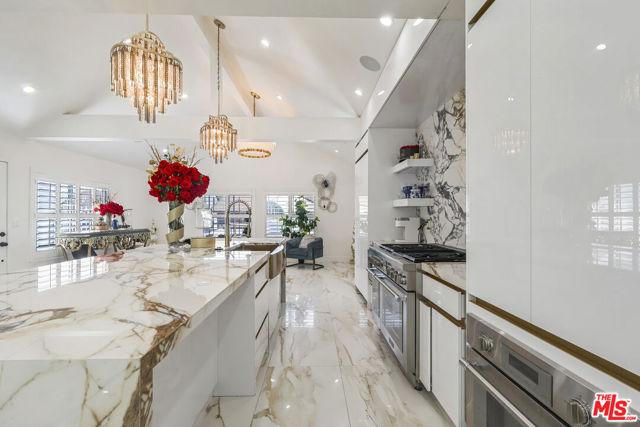 18704 Stefani Avenue, Cerritos CA: https://media.crmls.org/mediaz/e31e4e29-e1a1-4816-8f5c-71fce703a72a.jpg