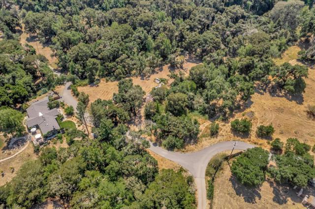 250 Heacox Road, Woodside CA: https://media.crmls.org/mediaz/e31e4e3d-ce90-4f78-a7c4-a1020c43bad2.jpg