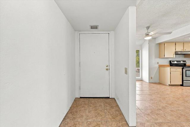 5115 E Waverly Drive #D30, Palm Springs, CA 92264