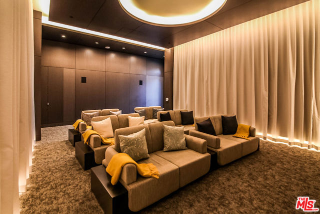 889 Francisco Street, Los Angeles CA: https://media.crmls.org/mediaz/e31e800e-30ac-4e37-87e5-d7c5dfdcd4d7.jpg