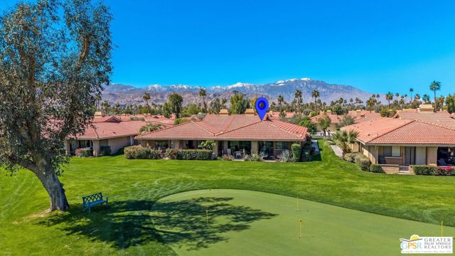 34 Camino Arroyo Place, Palm Desert CA: https://media.crmls.org/mediaz/e31ef343-885c-4cc6-8a2a-40fefcd69edb.jpg