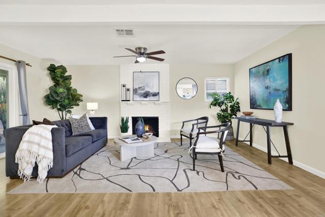 12093 Callado Dr, San Diego CA: https://media.crmls.org/mediaz/e31f618b-de30-4459-b2fb-a2040223c4b9.jpg