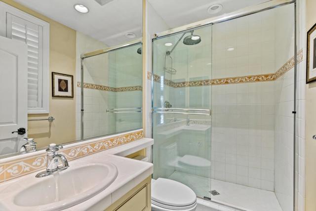 Image 34 of 79 For 1405 Lakeview Court