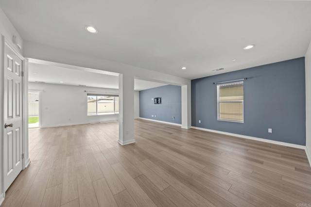 Image 11 of 59 For 28339 Levi Way