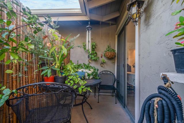 Image 20 of 28 For 925 Amistad Ct  D