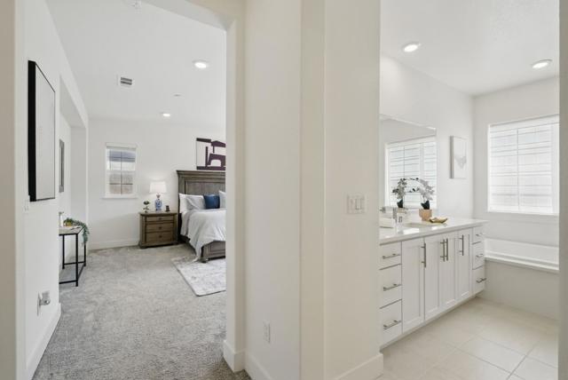 7081 Kirigin Way, Gilroy CA: https://media.crmls.org/mediaz/e32096d2-1f4c-4643-a1a9-ab3de9d098aa.jpg