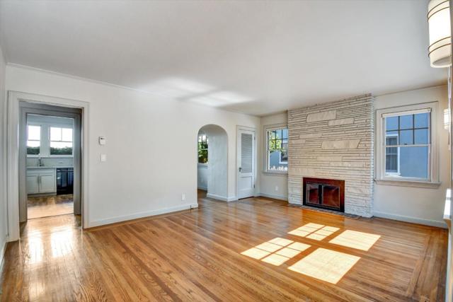 1137 Capuchino Avenue, Burlingame CA: https://media.crmls.org/mediaz/e321a19d-6e45-4c4d-bc33-a8caafa1f085.jpg
