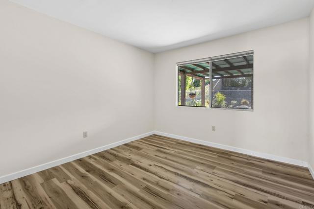 1523 Temple Heights Drive, Oceanside CA: https://media.crmls.org/mediaz/e3230d07-3684-43eb-8fb4-3e2a152b1274.jpg