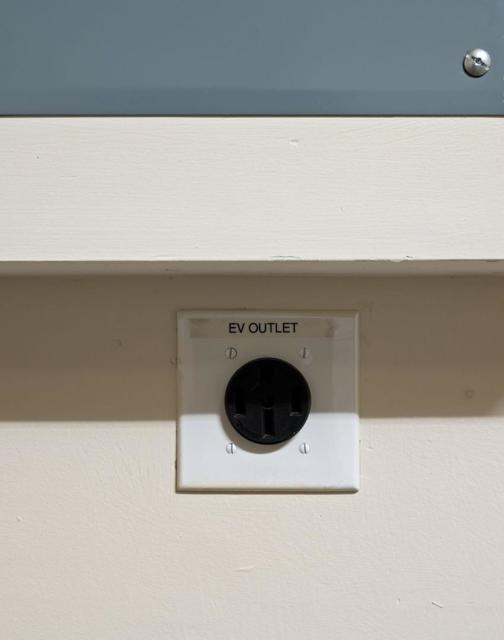 5300 Fioli Loop, San Ramon CA: https://media.crmls.org/mediaz/e32563f5-cb92-4e9e-a3b5-9ed9f4ef767e.jpg