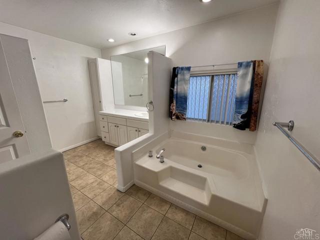 Detail Gallery Image 18 of 28 For 275 S Worthington St #125,  Spring Valley,  CA 91977 - 2 Beds | 2 Baths