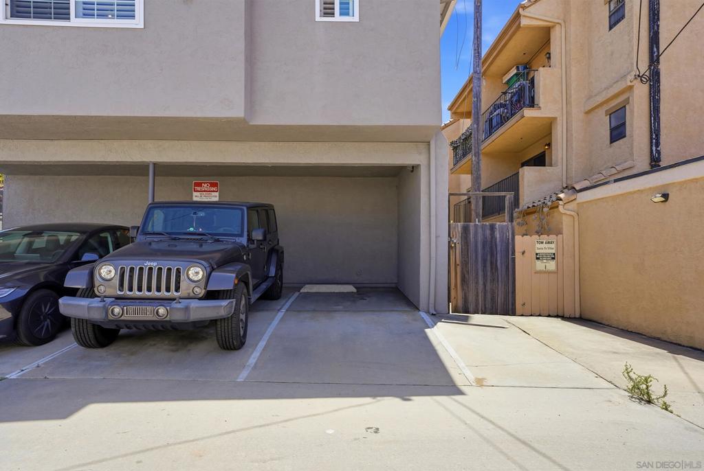 3922 Albatross Street - photo 19