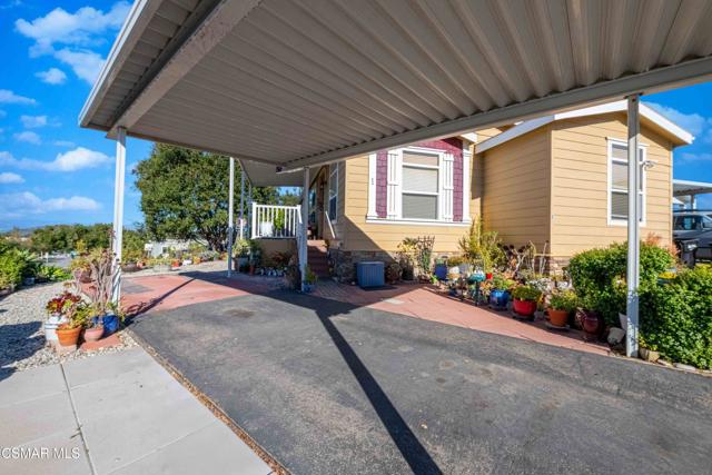 1 Ortega Drive, Newbury Park CA: https://media.crmls.org/mediaz/e32687be-6324-451d-bfb5-a3877444064b.jpg