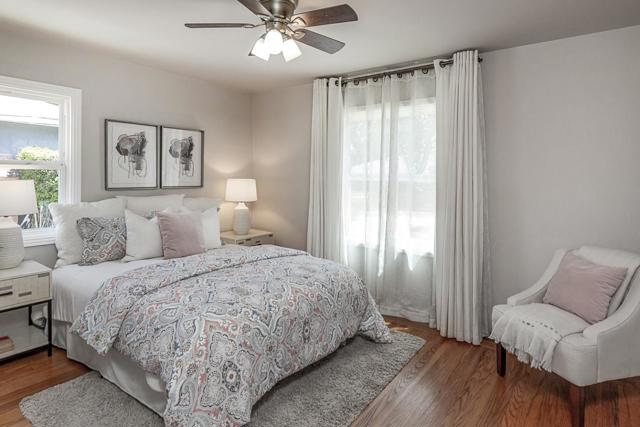 1327 Madera Avenue, Menlo Park CA: https://media.crmls.org/mediaz/e326951d-38f3-4b01-a04e-f7d1bf90dd38.jpg