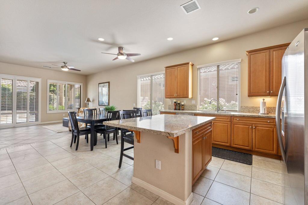 MLS #219139224DA image #5