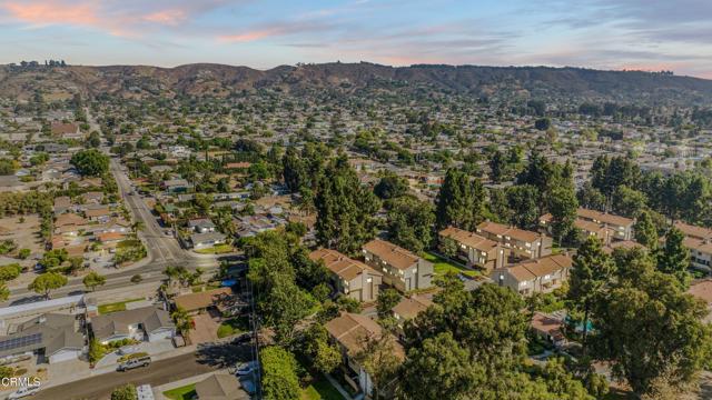 2047 Euclid Avenue, Camarillo CA: https://media.crmls.org/mediaz/e32711ce-e49b-453a-a988-11e2d6587ca2.jpg