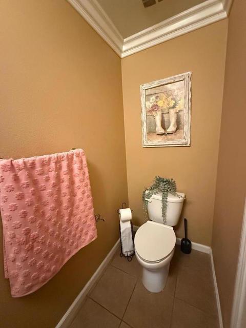 1058 Sardinia Drive, Salinas CA: https://media.crmls.org/mediaz/e3272925-d222-40f9-ad4c-4bfbdc971777.jpg