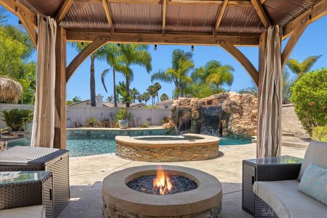 445 De Anza Court, Oceanside CA: https://media.crmls.org/mediaz/e3272a0a-17e9-44f5-9965-a70df5d54e3f.jpg