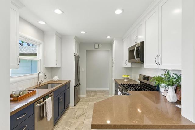 756 7th Avenue, Redwood City CA: https://media.crmls.org/mediaz/e327349f-1bb7-481e-96c0-8287f413f18d.jpg