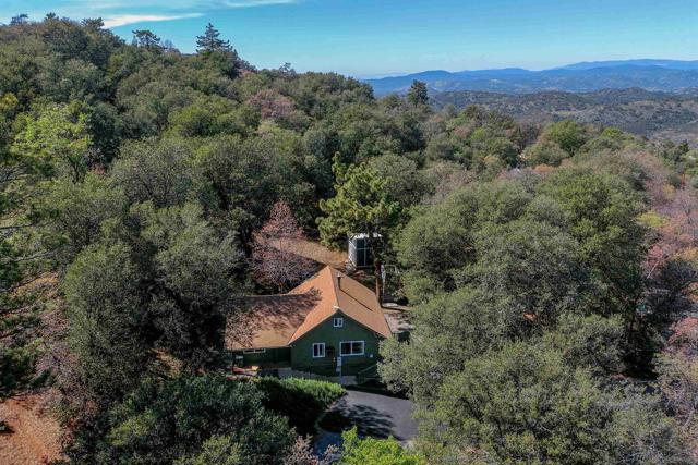 4314 Luneta Drive, Julian CA: https://media.crmls.org/mediaz/e327921e-ade6-4bc9-81e5-8cec52fa94ee.jpg