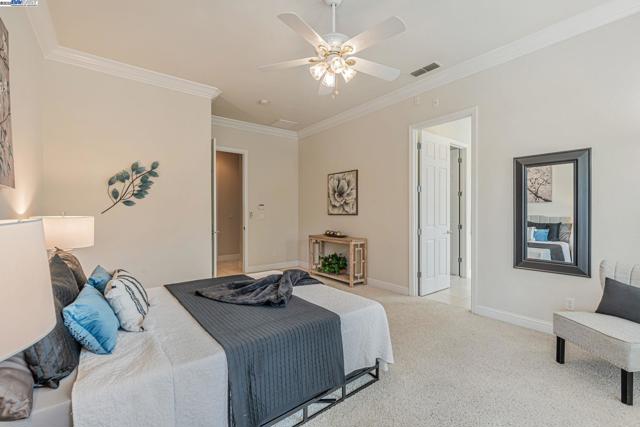2453 Gardenstone Pl, Manteca CA: https://media.crmls.org/mediaz/e327a801-63b7-401e-aa60-46ba60e13859.jpg