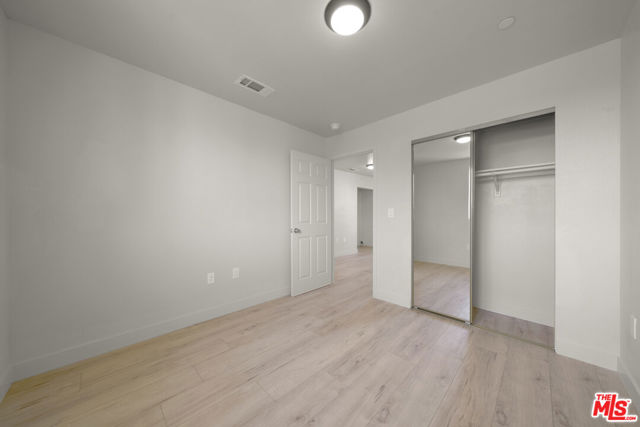 236 W 84th Place, Los Angeles CA: https://media.crmls.org/mediaz/e32912fb-1873-4bcc-945d-61bd944ef6f8.jpg