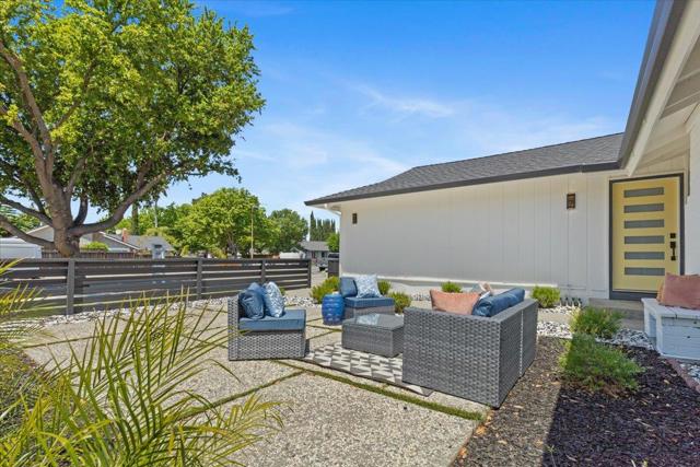 6286 Lean Avenue, San Jose CA: https://media.crmls.org/mediaz/e329f8eb-2970-45f0-addf-e7fed01fa96f.jpg