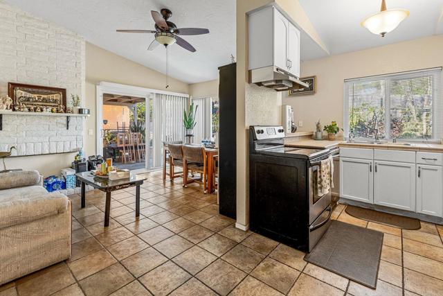 Detail Gallery Image 10 of 27 For 758 S 65th St, San Diego,  CA 92114 - 4 Beds | 2 Baths