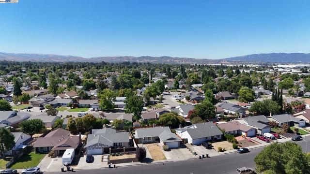 676 Colusa Way, Livermore CA: https://media.crmls.org/mediaz/e32a771c-bc61-495a-b05c-9159497ad838.jpg