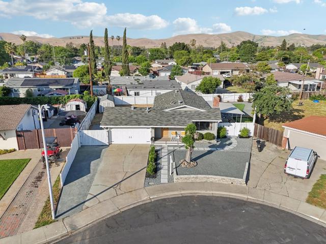4273 Glazier Court, Concord CA: https://media.crmls.org/mediaz/e32aa7e2-52bf-4391-b9dd-9b5ffc698212.jpg