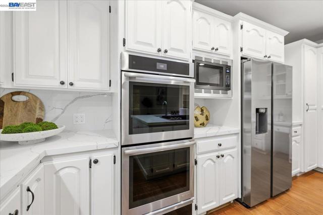 Image 13 of 60 For 5212 Blackhawk Dr