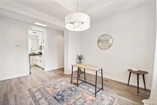 48205 Via Solana, La Quinta CA: https://media.crmls.org/mediaz/e32af87f-a989-4483-b6c2-1660d766b51d.jpg