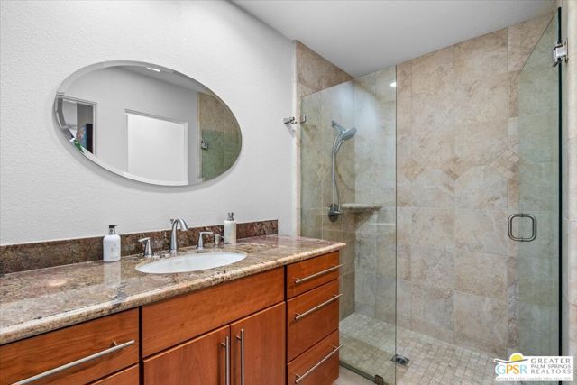 59 Cornell Drive, Rancho Mirage CA: https://media.crmls.org/mediaz/e32cd1d0-63df-4646-a7dc-7d7de751c614.jpg