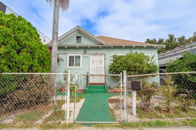 1839 20th St, Los Angeles, California 90007, 2 Bedrooms Bedrooms, ,1 BathroomBathrooms,Single Family Residence,For Sale,20th St,240023951SD