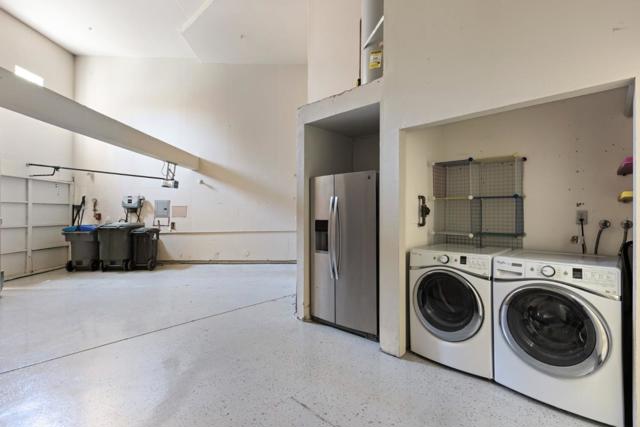 2009 Showers Drive, Mountain View CA: https://media.crmls.org/mediaz/e33094e1-ee0f-43ac-be0d-dfd651f1165b.jpg
