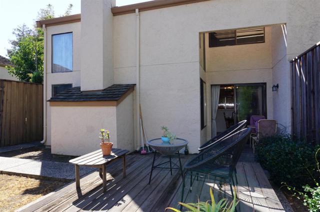 4733 Lago Vista Circle, San Jose CA: https://media.crmls.org/mediaz/e3311b44-dd40-40de-a4a8-dd1fe85f3bb4.jpg