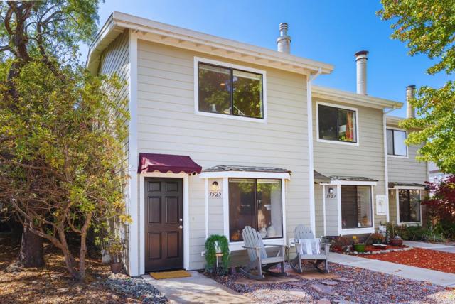 1525 Leila Court, Santa Cruz CA: https://media.crmls.org/mediaz/e332915a-c662-4bab-b3f9-3f388c240ee0.jpg
