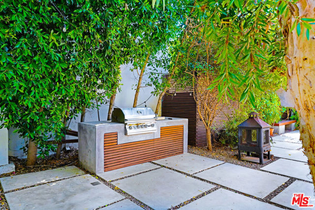 2049 N Berendo Street, Los Angeles CA: https://media.crmls.org/mediaz/e332c20c-7c57-413b-befa-15edd0049dc6.jpg