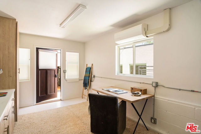 1414 N Coronado Terrace, Los Angeles CA: https://media.crmls.org/mediaz/e3345deb-a42c-44cd-a020-fe3d31fb6765.jpg