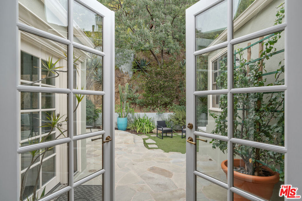 MLS #25604711 image #32