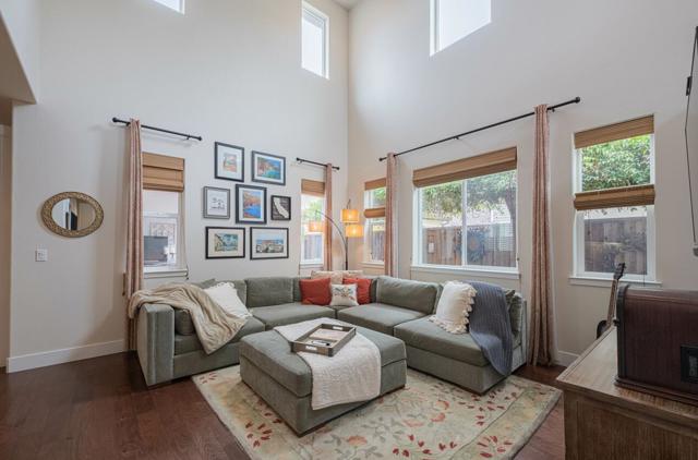 17210 Logan Street,  CA: https://media.crmls.org/mediaz/e334c0c0-56e6-403d-ac08-f25830b8638c.jpg