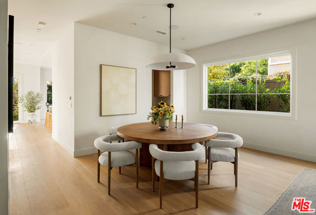 Image 4 of 31 For 1027 Galloway Street