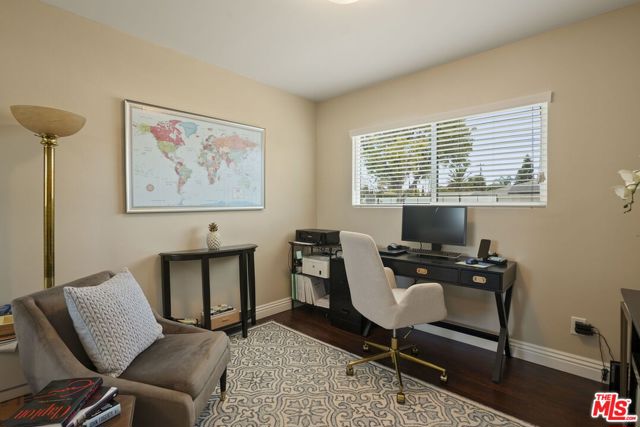 10501 Forbes Avenue photo 18