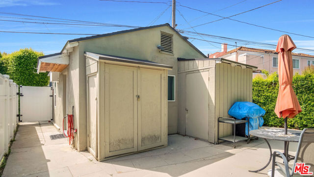 3 Bed Home for Sale in Burbank, California
