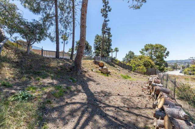 Detail Gallery Image 34 of 54 For 819 Corte Merano, Escondido,  CA 92026 - 3 Beds | 2 Baths