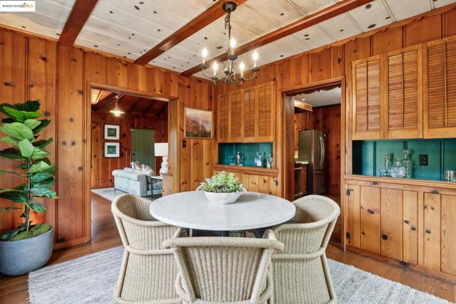 5550 Snake Road, Oakland CA: https://media.crmls.org/mediaz/e3398b76-b2c0-4240-a61b-03ba5fd25425.jpg