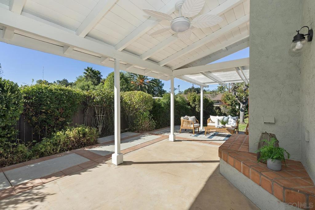 MLS #250043037SD image #37